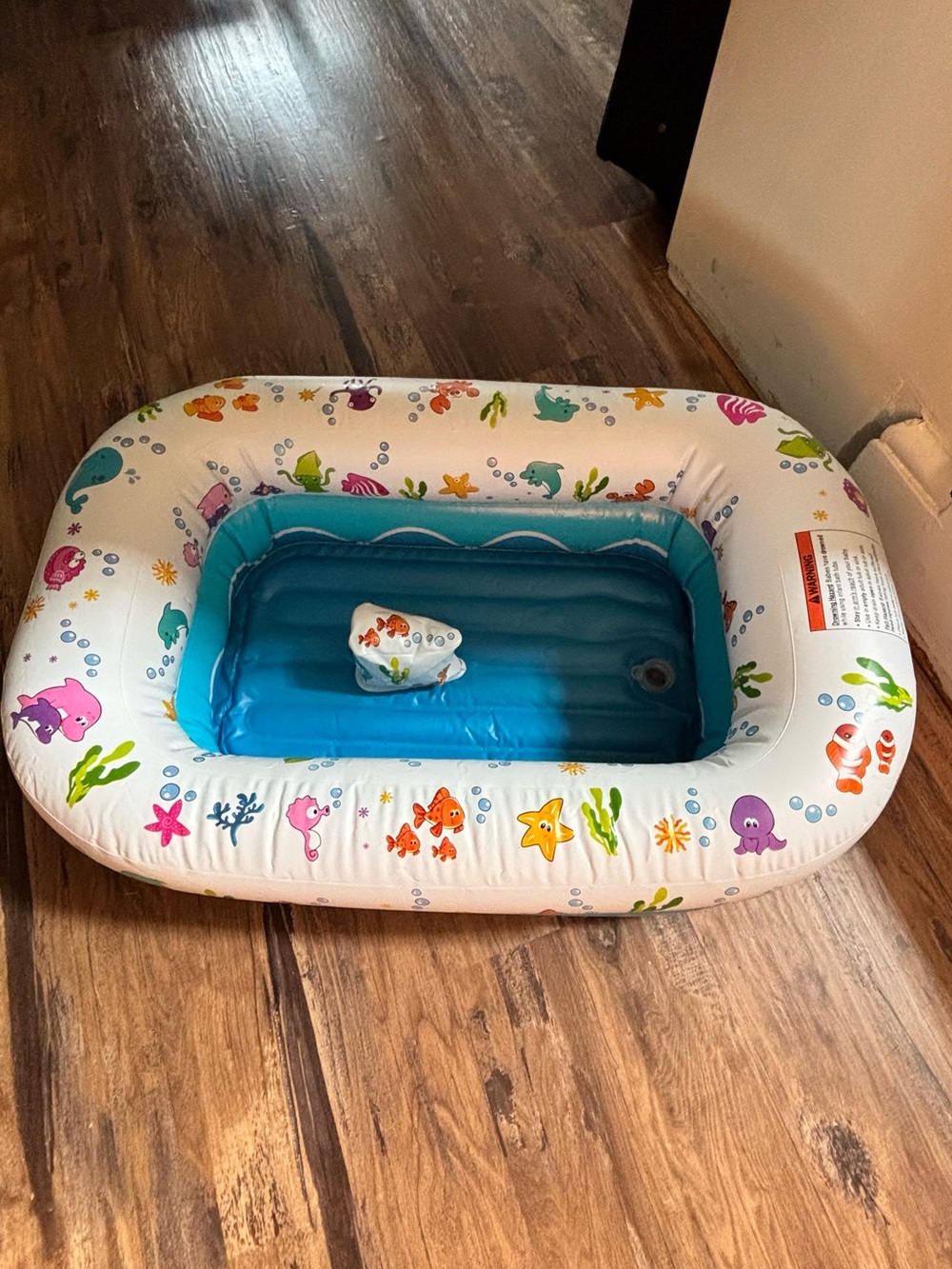 Inflatable Kids Ocean Bathtub - Blue/White